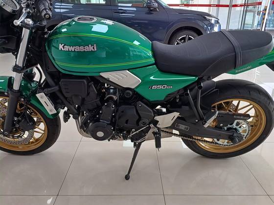 KAWASAKI Z650 ABS RS 